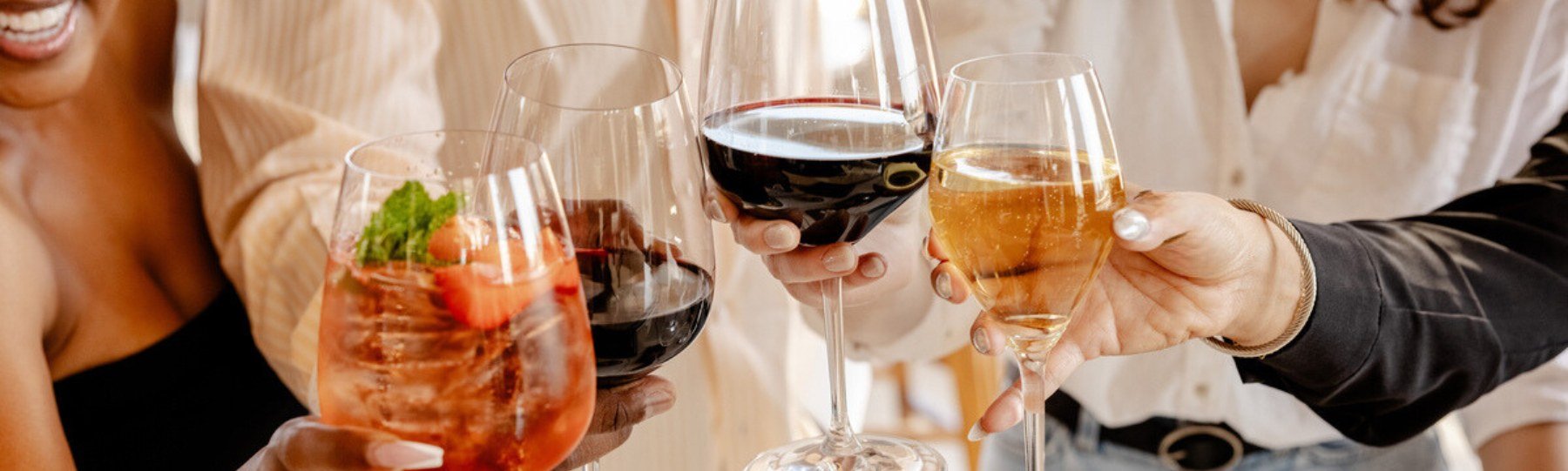 Holidays & Experiences